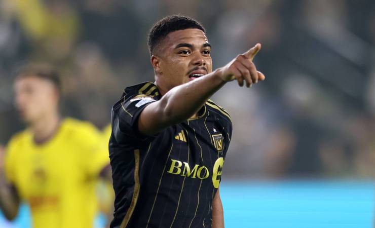 Herói da classificação do Los Angeles FC, Igor Jesus ainda não rendeu um centavo ao Flamengo, que vai à Fifa