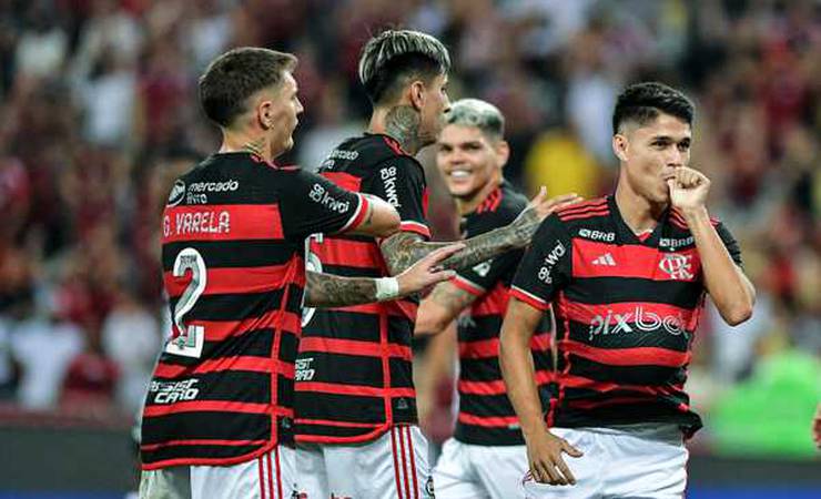 Flamengo volta a liderar o Brasileirão após 115 rodadas