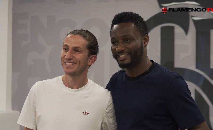 Ídolo do Chelsea, Obi Mikel, elogia Ninho do Urubu e se prepara para jogo do Flamengo