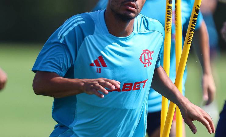Escalação do Flamengo: De la Cruz volta a ser opção, e Filipe Luís tem força máxima contra o Bayern
