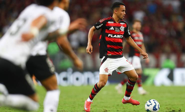 "Anárquico", Matheus Gonçalves terá chance no Flamengo para se encaixar em modelo de Filipe Luís