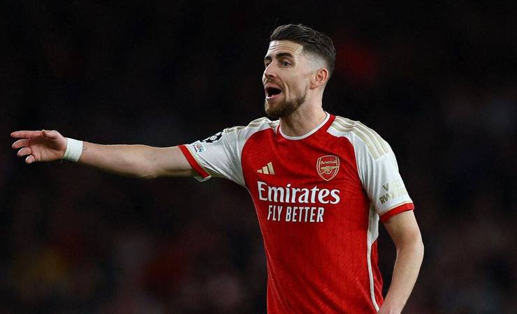 Flamengo anuncia a contratação de Jorginho