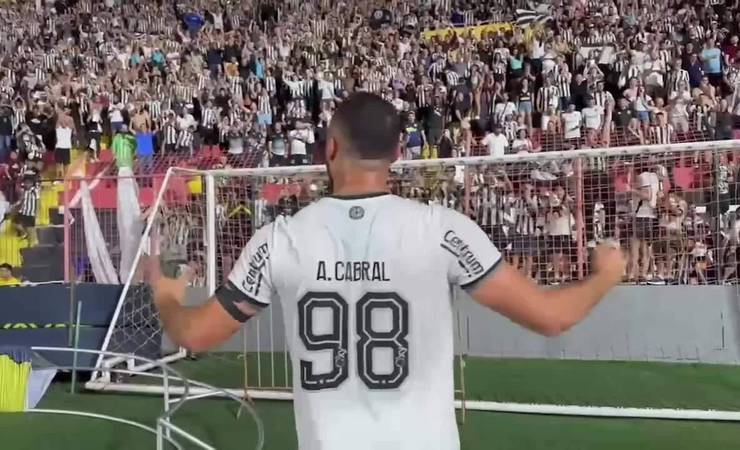 Vitor Roque, Danilo e Samuel Lino: veja as maiores compras do futebol brasileiro em 2025
