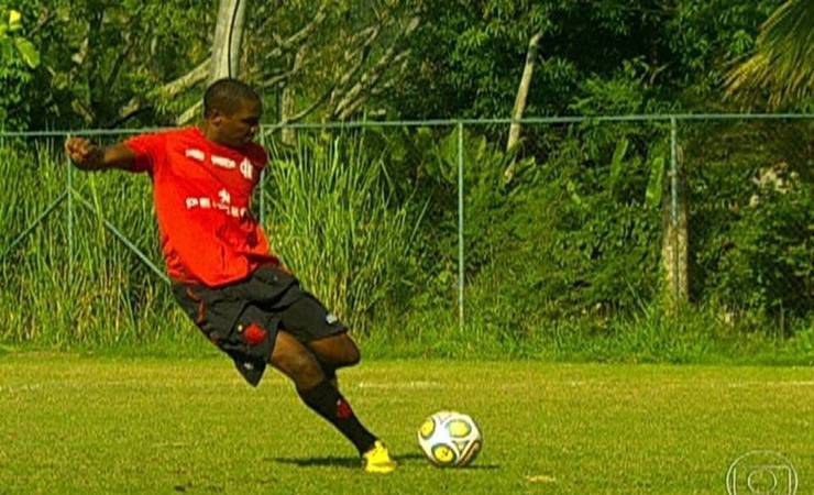 Ídolo da época pré-investimentos, Renato Abreu diz que Flamengo de 2007 competiria na Copa de Clubes