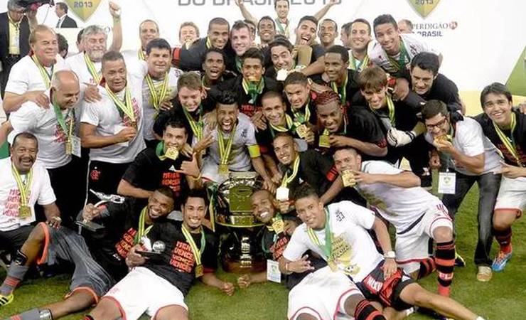 10 anos do tri da Copa do Brasil: veja por onde andam os campeões do Flamengo em 2013