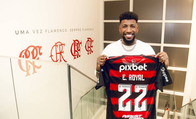 Flamengo anuncia a contratação do lateral-direito Emerson Royal