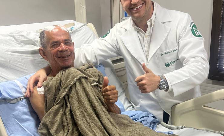 Paciente que teve alta no dia do Flamengo x Chelsea comemora ter visto o jogão: "Deixou chegar"