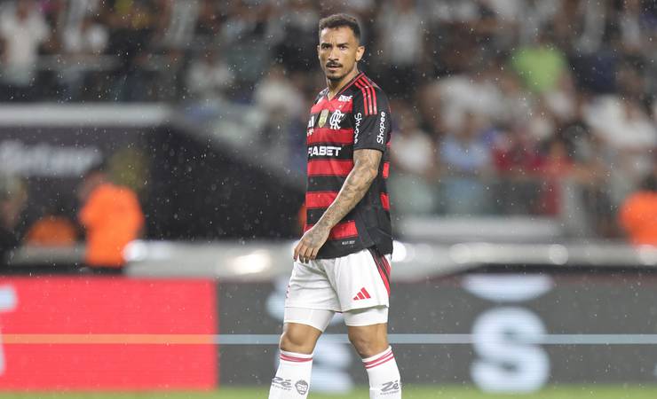 Danilo, do Flamengo, cita Luighi e cobra união contra racismo: "Entidades vão continuar fingindo que se importam"