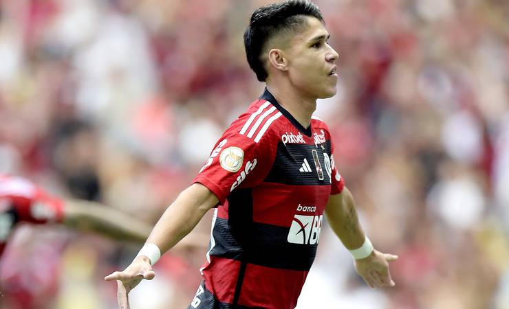Luiz Araújo diz que não queria sair do Flamengo e projeta titularidade: "Sou um grande jogador"
