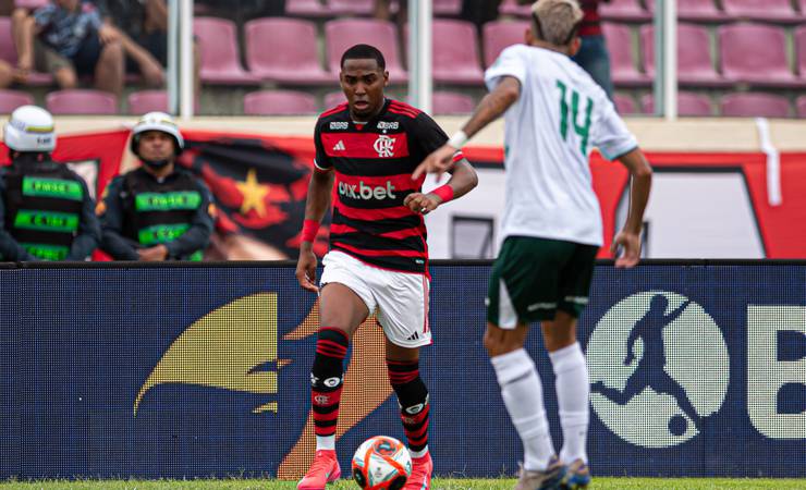 Janela extra está aberta, e Flamengo tenta resolver situações de Lorran e de mais três jogadores