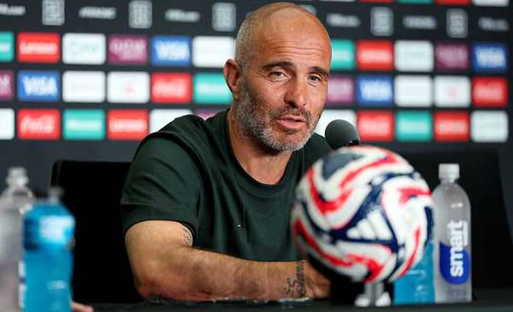 Técnico do Chelsea diz que vai rodar o elenco, cita o calor e elogia o Flamengo: "Time muito bom"