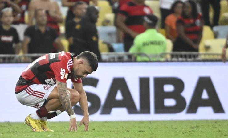 Arrascaeta vê Flamengo mais distante do título com derrota no Maracanã: "Ficou muito difícil para nós"