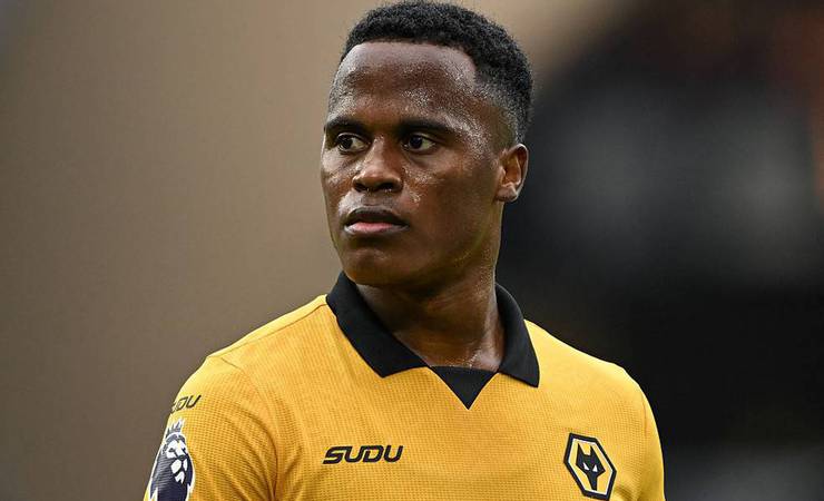 Wolverhampton libera estafe de Jhon Arias para buscar novo clube; Fla está na briga