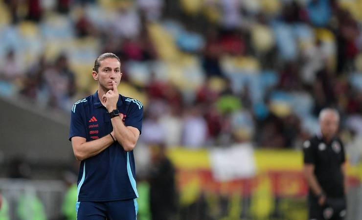Filipe Luís rebate críticas à falta de efetividade do ataque do Flamengo: "Eu não chuto a gol"