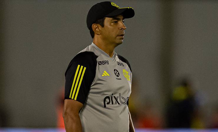 Flamengo demite Cleber dos Santos, técnico campeão da Libertadores sub-20