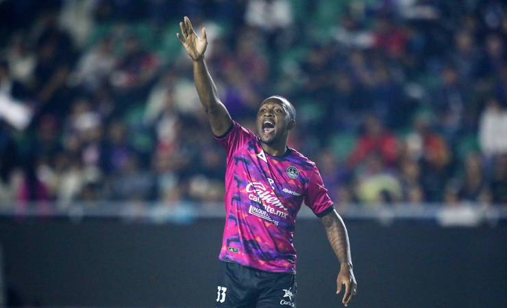 Samir, ex-Flamengo, conta como superou fase "de vidro" e se consolidou fora: "Cuidem-se e aprendam línguas"