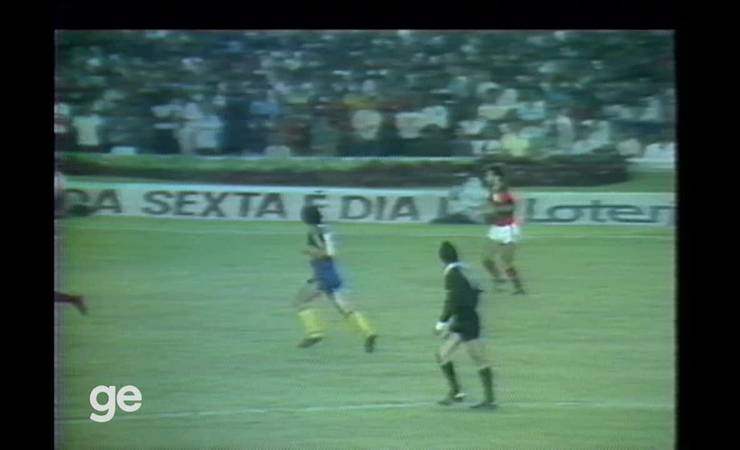 Zico lamenta morte de Dunshee de Abranches, ex-presidente campeão do Flamengo