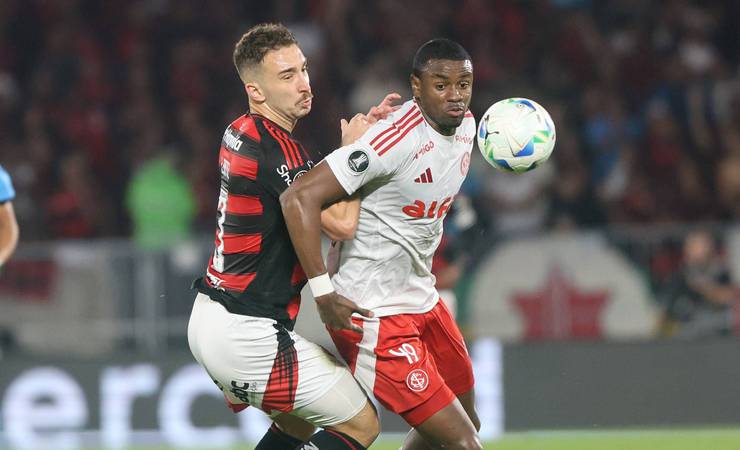Filipe Luís utiliza 28 jogadores e não repete escalação do Flamengo após Mundial