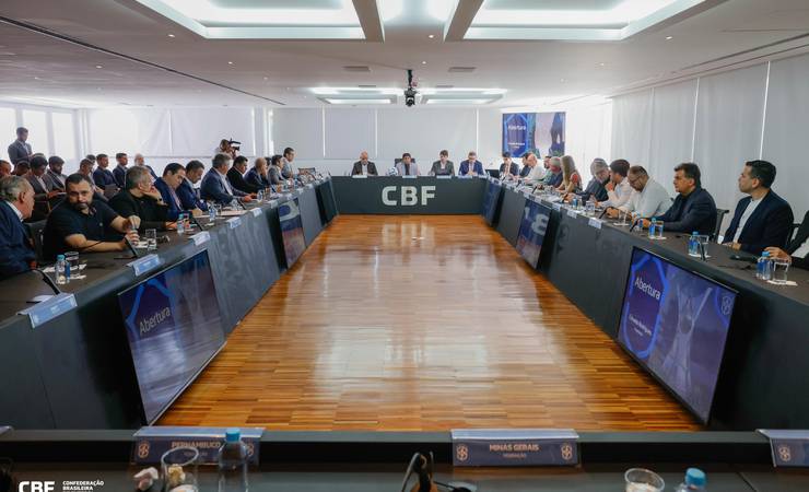 Clubes elegem comissão para debater rebaixamento, número de estrangeiros e gramados ao longo de 2025