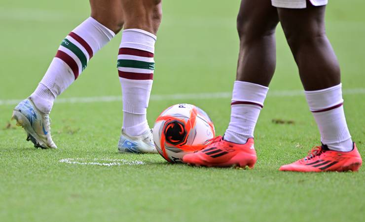 Ferj promete padronizar gramados do Carioca e diz que reclamações sobre bola "são subjetivas"