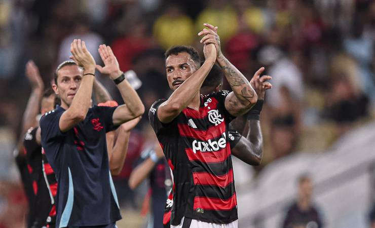 Danilo diz ter sofrido como torcedor do Flamengo no início do século: "A gente se agarrava ao Carioca"