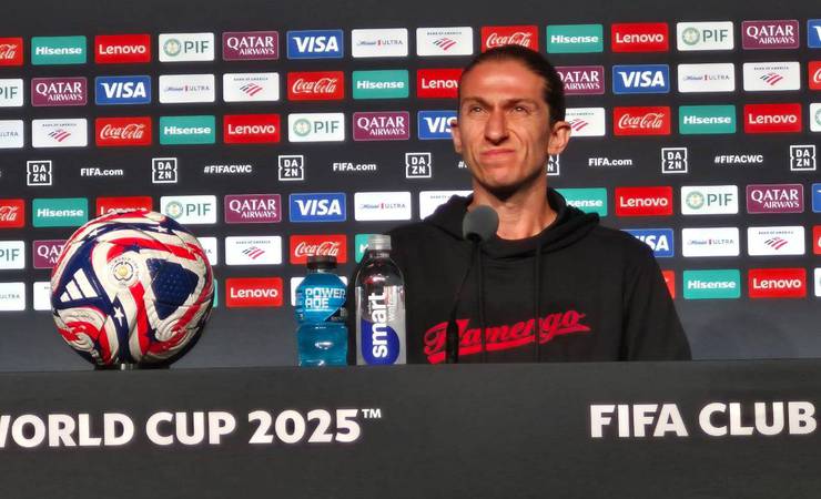 Filipe Luís diz que Flamengo terá mudanças contra o Los Angeles: "Se puder, darei minutos a todos"