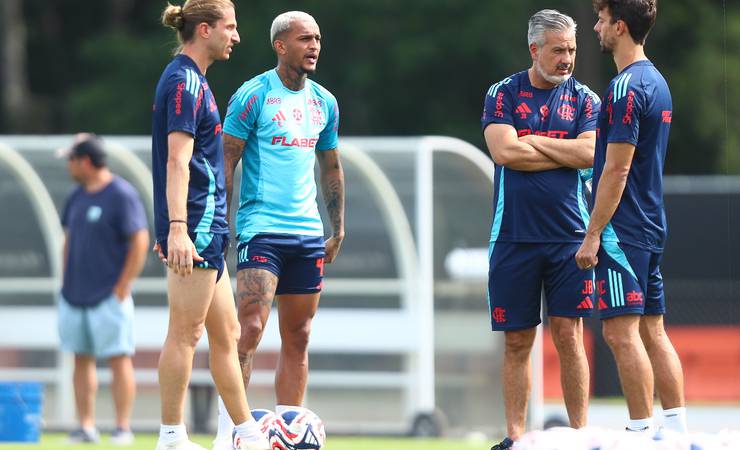 Desgaste, cartões e R$ 11 milhões: Flamengo avalia cenários para jogo contra Los Angeles