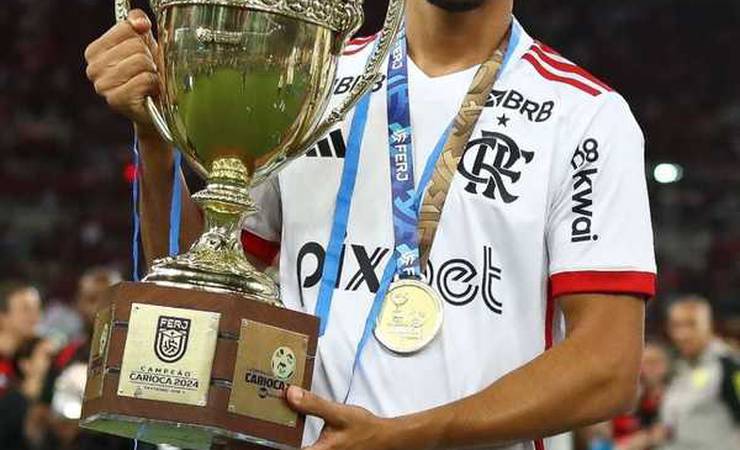 Matheus Gonçalves, do Flamengo, recupera carro e pertences roubados após final do Carioca