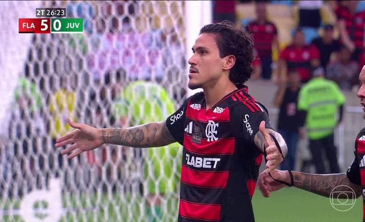 Filipe Luís valoriza eficácia do Flamengo no ataque, mas pondera: "Não me iludo com resultado"