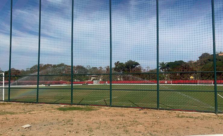E o miniestádio? Flamengo usa campo e aguarda aprovação para concluir obra no Ninho do Urubu