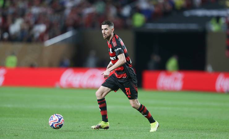 Jorginho agradece colegas em estreia com assistência e orientações no Flamengo: "Me senti à vontade"
