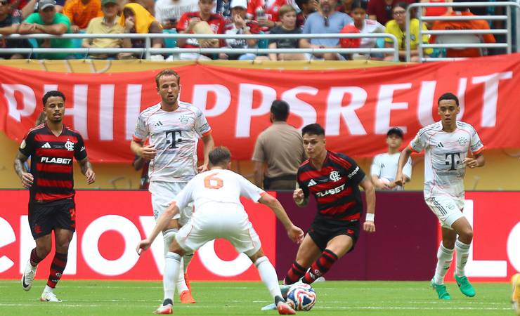 Erros em eliminação do Flamengo na Copa do Mundo de Clubes deixam Luiz Araújo desolado