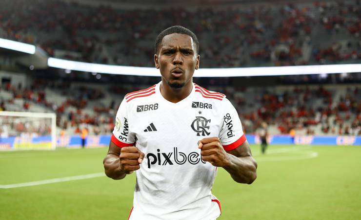 Escalação do Flamengo: Evertton Araújo deve ganhar vaga de Gerson contra o Botafogo