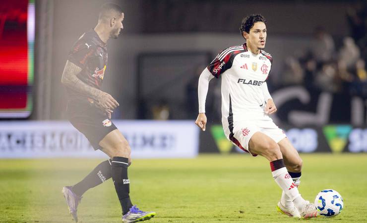 Pedro melhora índices físicos e busca sequência como titular do Flamengo