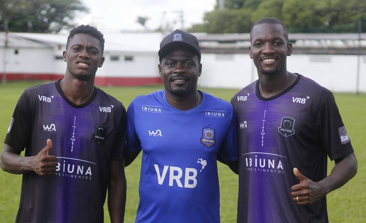 "A um passo do Maracanã": haitianos do Pérolas Negras superam dramas pessoais e buscam acesso à elite do Carioca