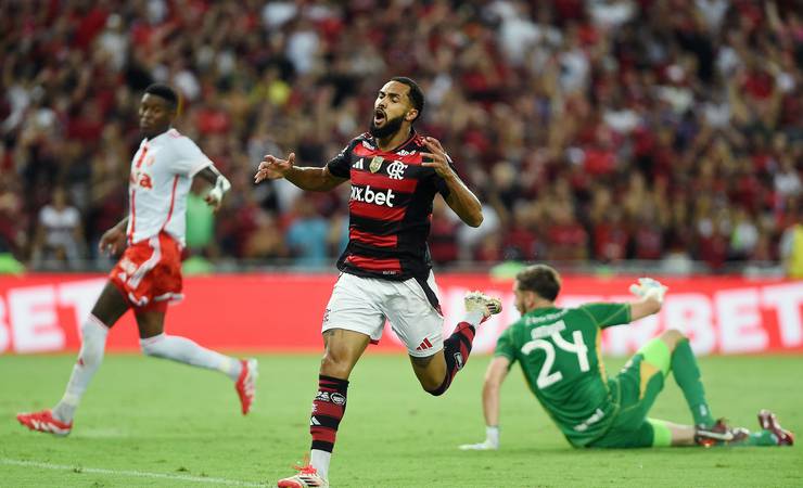 Análise: Flamengo consegue sair da boa marcação do Inter, mas chances perdidas custam vitória