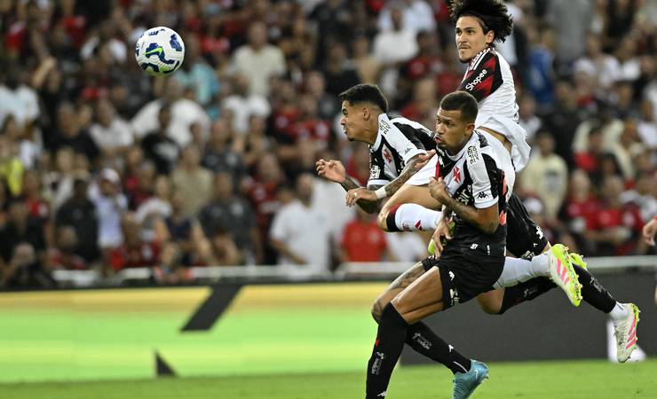 Gols perdidos pelo Flamengo são mais mérito dos goleiros ou erros do ataque? Checamos!
