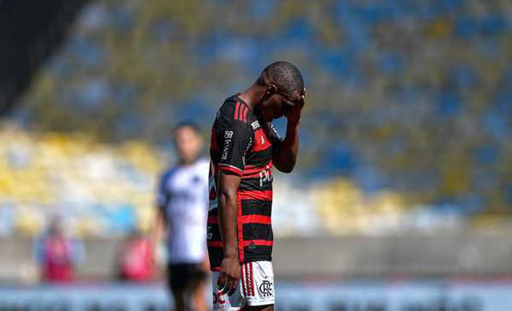 Flamengo se reapresenta, e Viña e De la Cruz são reavaliados para jogo contra Bragantino
