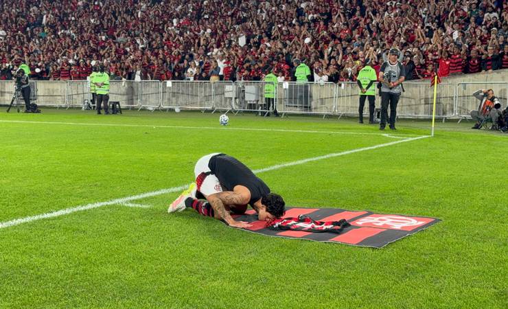 Previsão, abraço do Maracanã e frieza com Filipe Luís: Pedro volta ao Flamengo e dá recado