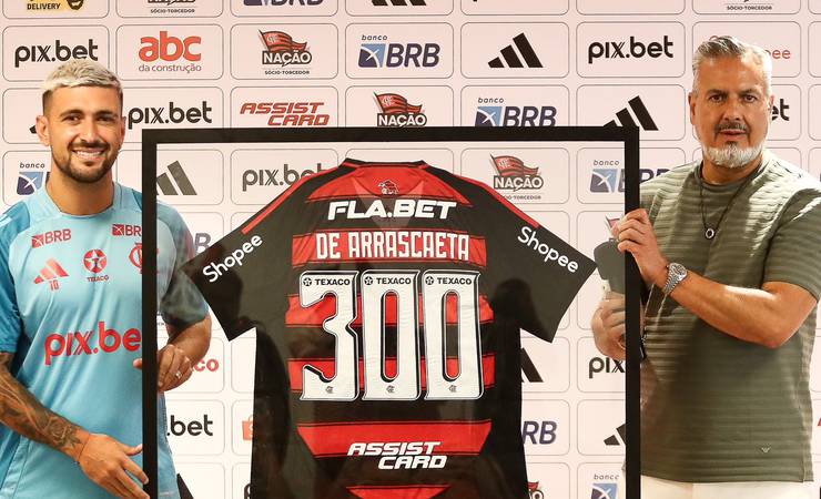 Arrascaeta elege gol e assistência mais bonitos dos 300 jogos pelo Flamengo; veja lances