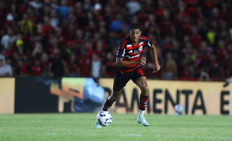 Desfalques na zaga: João Victor deve estrear como titular contra o Sport