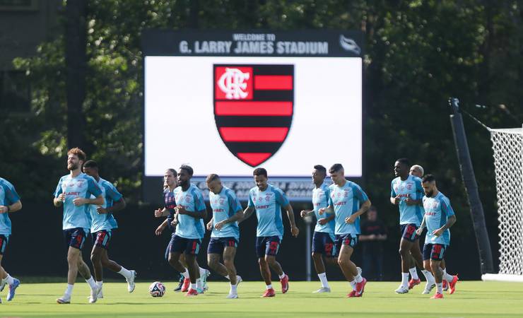 Arrascaeta e Alex Sandro não vão a campo em primeiro treino do Flamengo nos Estados Unidos