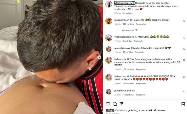 Arrascaeta, do Flamengo, anuncia que vai ser papai pela primeira vez: 'Estamos te esperando com muito amor'