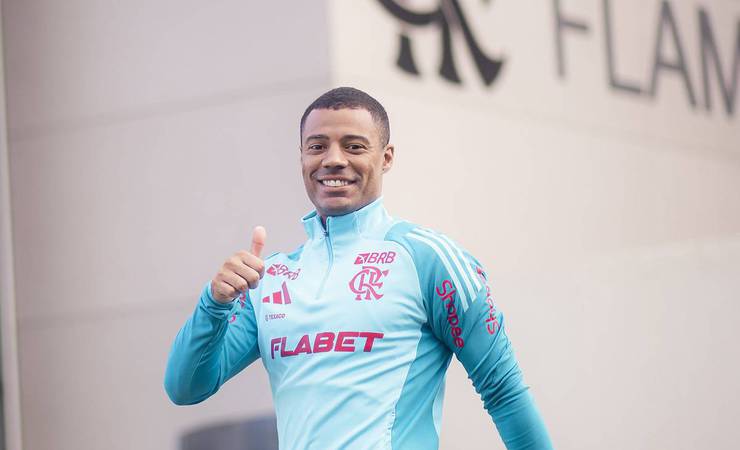 De la Cruz se destaca e Flamengo aguarda retorno de Pulgar após fratura