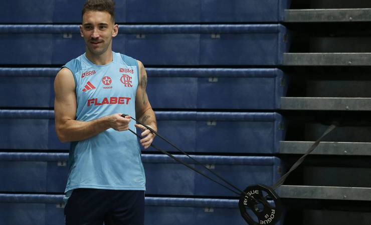 Léo Ortiz garante 'clima bom' no Flamengo antes do Mundial e defende Gerson: 'Nosso capitão'