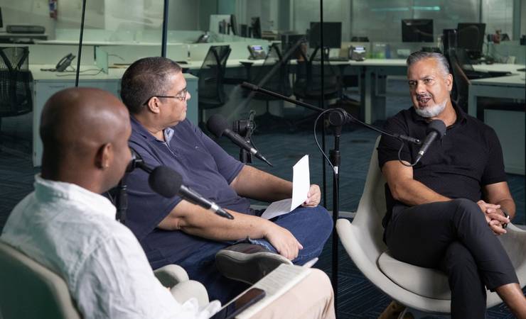 'Toca e Passa', novo podcast do GLOBO, estreia hoje com José Boto, diretor técnico do Flamengo; assista