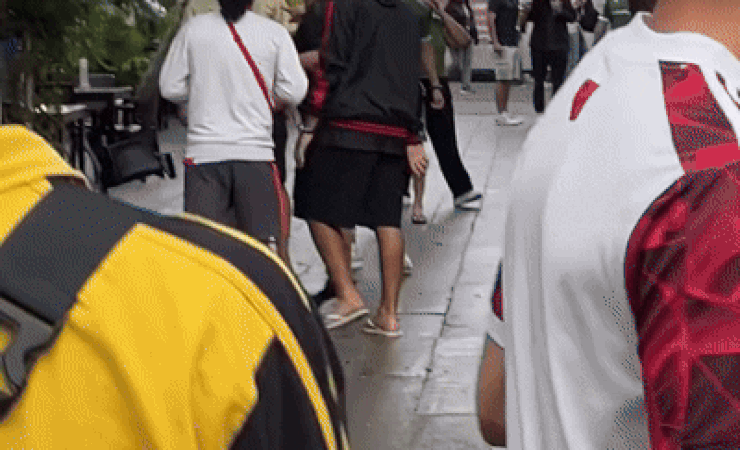 Confusão em Lima: torcedores do Flamengo e Palmeiras se enfrentam antes da final