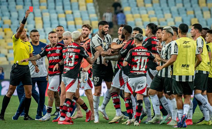 Botafogo, Vasco e agora Fluminense: clássicos contra Flamengo acumulam confusões ao fim dos jogos no Carioca; relembre
