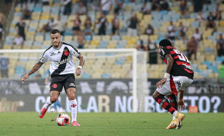 Baixa procura por ingressos para Vasco e Flamengo no Maracanã causa surpresa e fechamento de setor