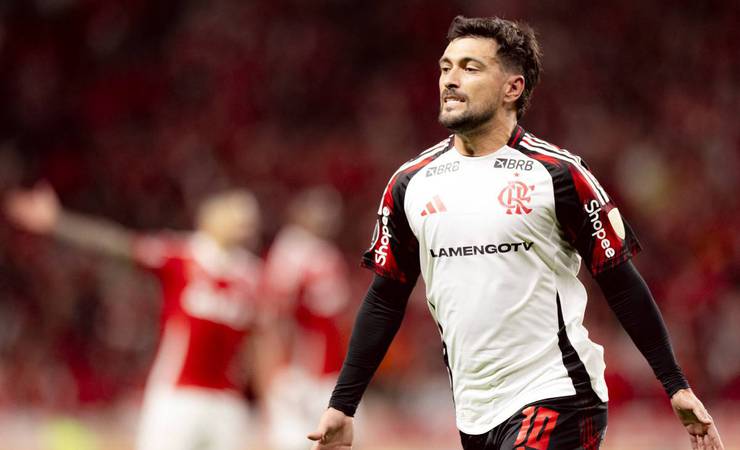 Arrascaeta atinge 19 gols em 2025 e Flamengo inicia negociações para renovação até 2028